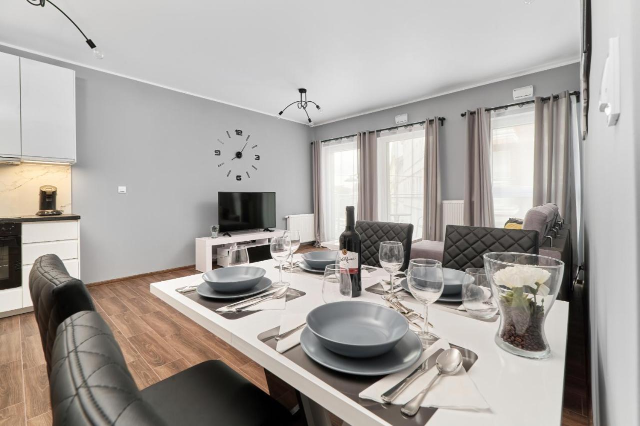 Jana Pawla Ii With Free Parking By Renters Apartment *