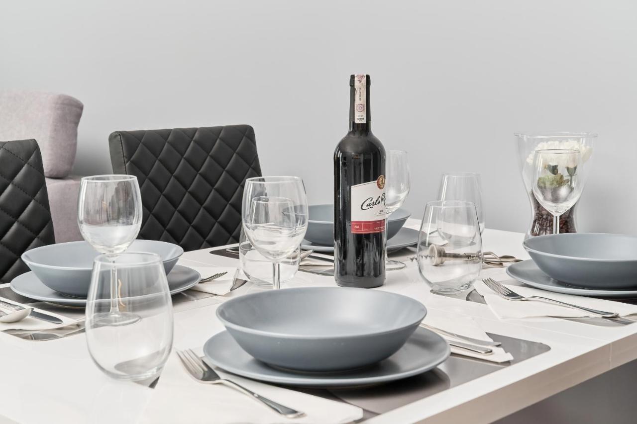 Apartment Jana Pawla Ii With Free Parking By Renters Wroclaw